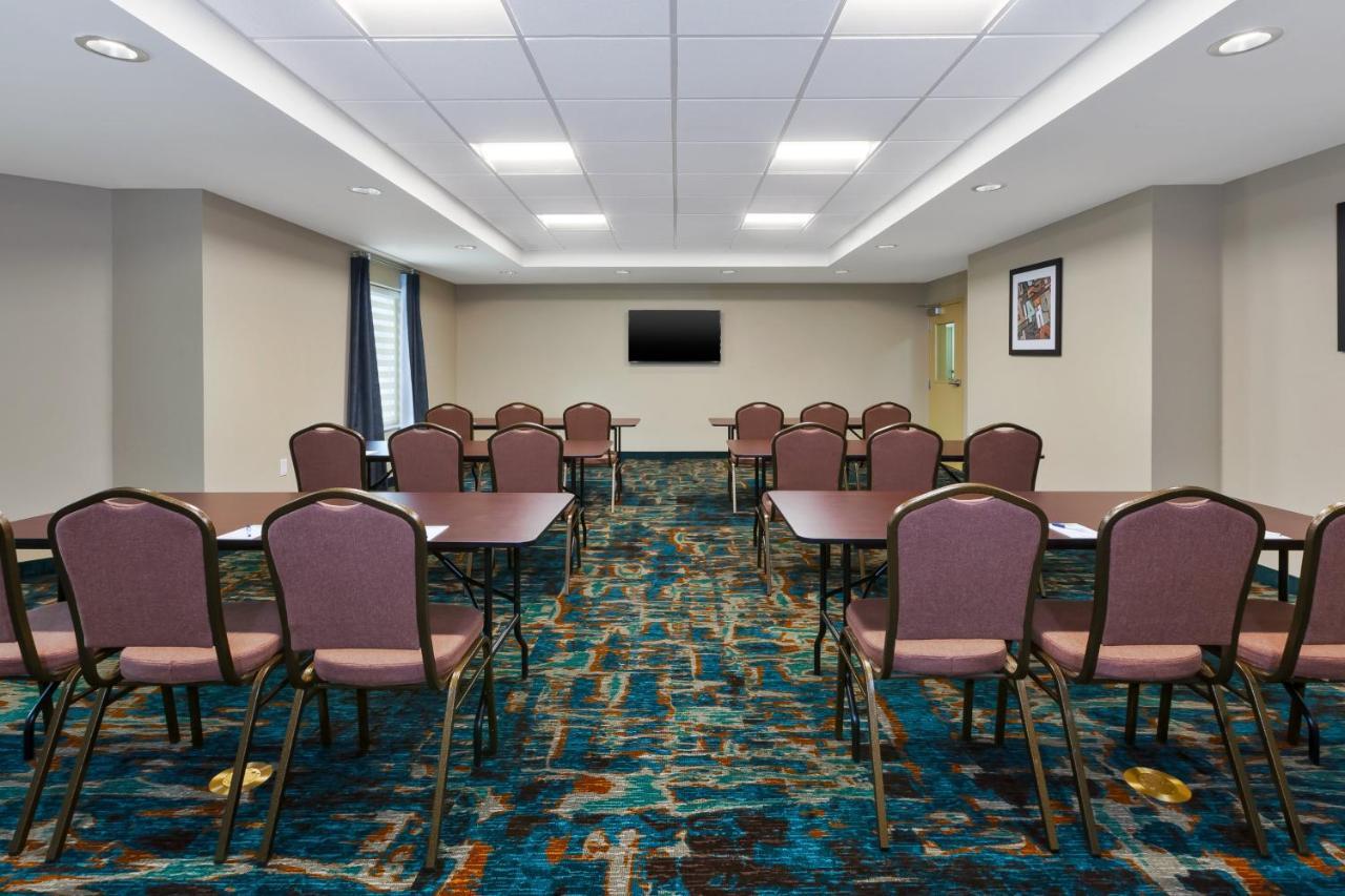 Candlewood Suites Louisville - Ne Downtown Area By Ihg Esterno foto