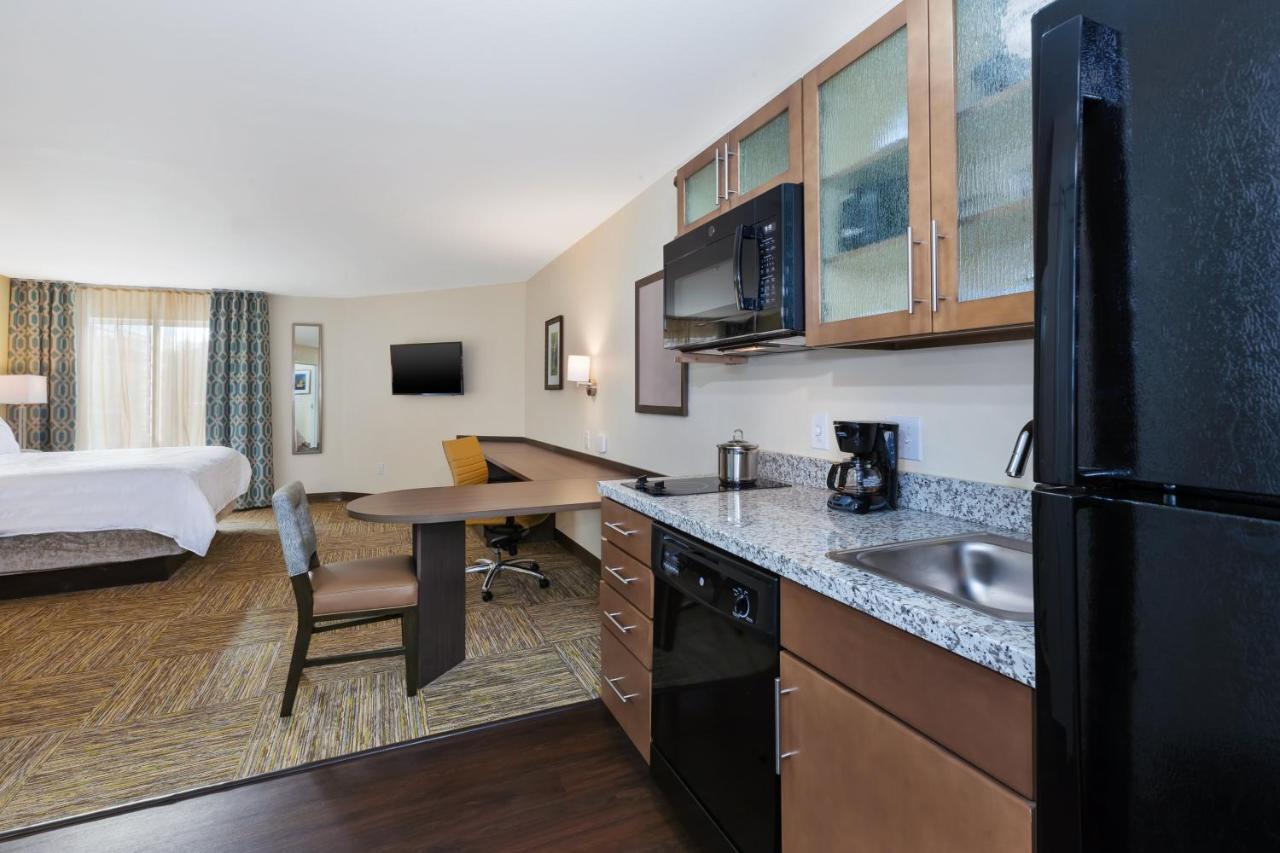 Candlewood Suites Louisville - Ne Downtown Area By Ihg Esterno foto
